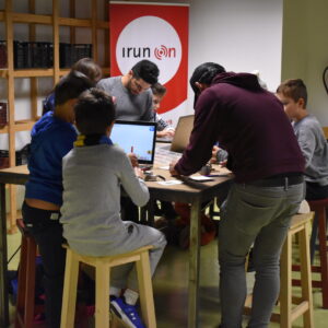 Irun Factory volverá a acoger estas navidades los talleres para jóvenes Tech Irun organizados por Bidasoa activa
