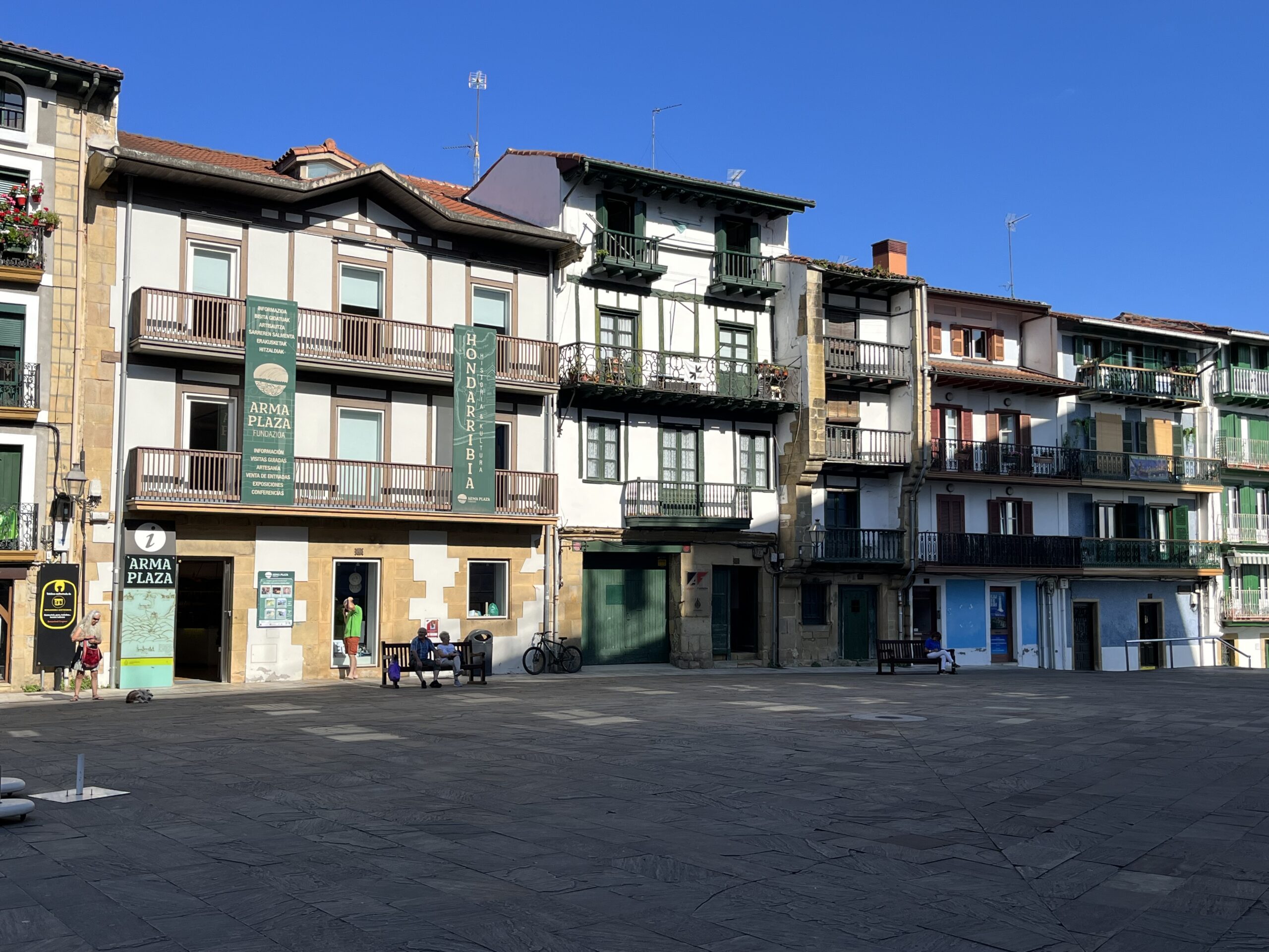 Arma Plaza Hondarribia