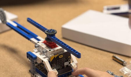 Bertaratuek pozik amaitu dute Bidasoa bizirikek antolatutako Tech Irun gazteentzako tailerren edizio berria