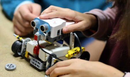 Tech Irun eta GazteTEK tailerrak erreferente gisa finkatu dira Bidasoa eskualdean STEAM hezkuntzaren sustapenean